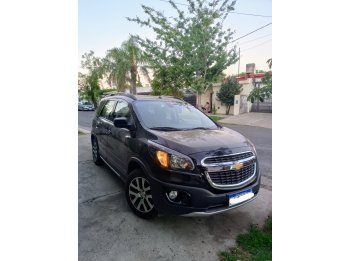 VENDO CHEVROLET SPIN ACTIV AÑO 2017