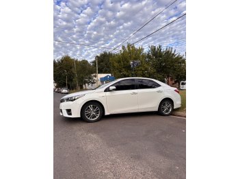 VENDO COROLLA 2016 CON 92 MIL KM