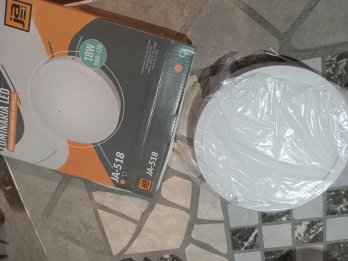 Luz LED nueva