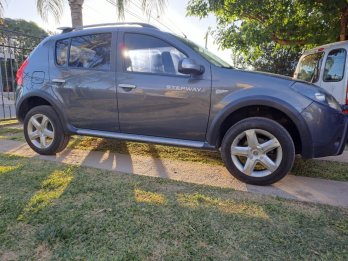 Unico dueño vende sandero stepway