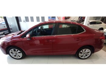 VENDO CITROEN C4 LOUNGE HDI TENDANCE // 136.000 KM // MODELO