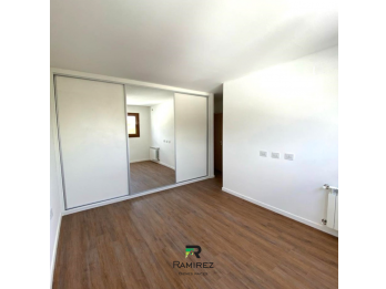 Semi piso 3 dormitorios | Moreno 54