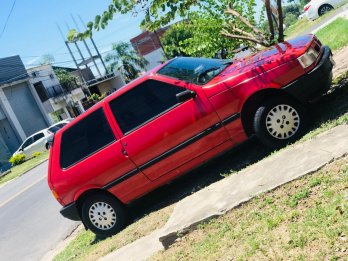 Vendo fiat uno s impecable .solo tiene 77 mil kilometros de