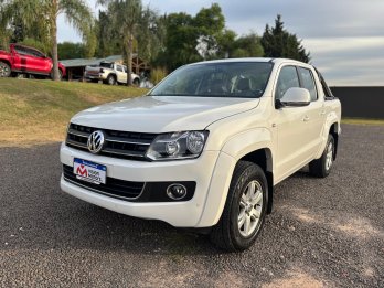 VOLKSWAGEN AMAROK 4X4 HIGHLINE 180 HP. Recibo vehículos.