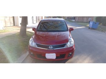 Nissan Tiida Acenta 2012