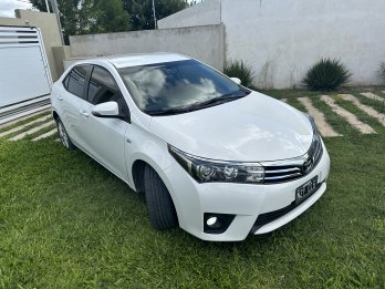 Vendo Corolla 1.8 Xei mod 2014 full cuero