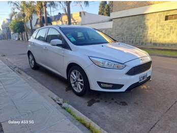 Vendo focus 2015 impecable