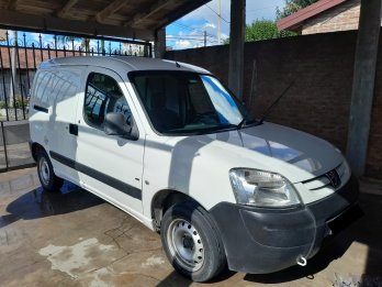 PEUGEOT PARTNER 1.6HDI CONFORT PLC AB FURGON AÑO 2.017