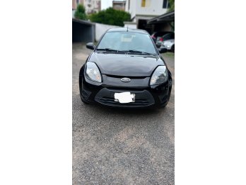 Vendo ford ka 1.6 año 2012 con 99 mil km