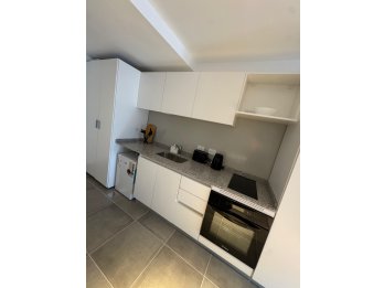 VENTA DEPARTAMENTO CENTRICO CON 2 COCHERAS AMOBLADO