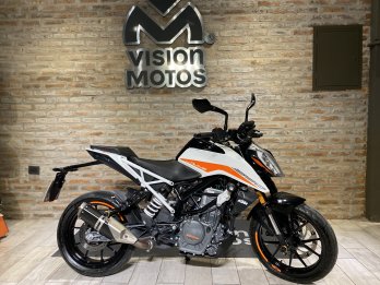 KTM 390 DUKE. Recibo vehículos de menor y mayor valor