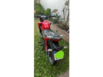 Vendo moto Honda Cbf Twister en muy buen estado