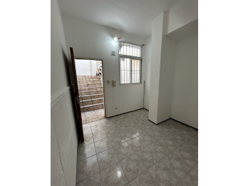 Departamento en venta - Calle Güemes