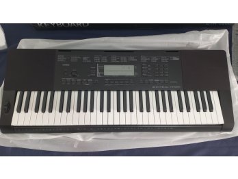 Teclado Casio CTK - 5200 + Soporte