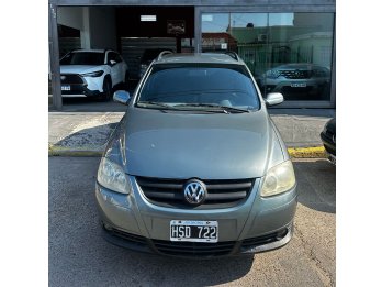 VOLKSWAGEN SURAN 2009