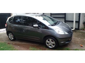 VENDO HONDA  FIT  IMPECABLE