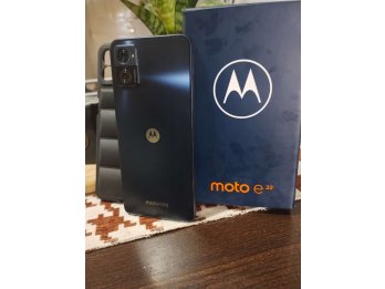 Vendo celular Motorola e22