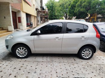 VENDO PALIO 2018 CON 30 MIL KM