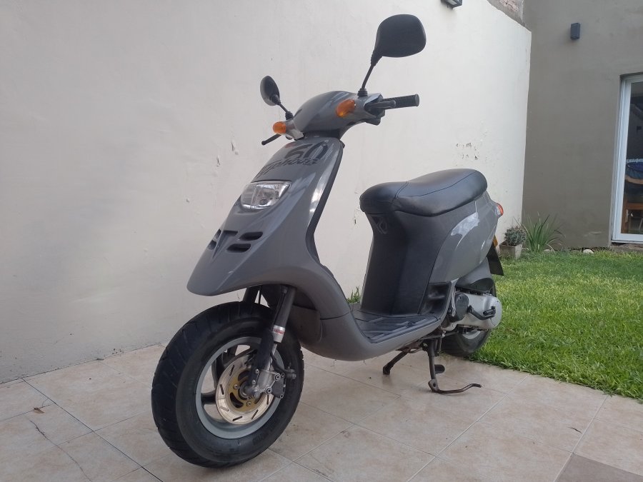 Moto / Scooters / Piaggio Modelo Typhoon 50cm3
