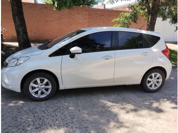 VENDO O PERMUTO NISSAN 2016