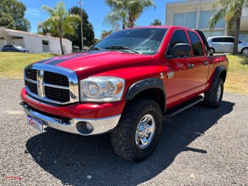 RAM 2500 5.9 CUMMINS 4X4 AT HEAVY DUTY. Recibo vehículos.