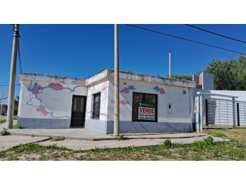 VENDO 5 LOCALES COMERCIALES + 1 DPTO - GARRIGÓ CASI LARRALDE