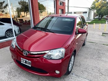 Etios xls 2014 85.000km. Vendo o permuto mayor-menor