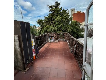 VENTA DE CASA CALLE CATAMARCA