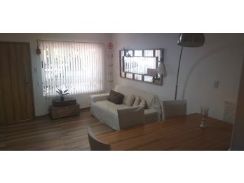 VENTA DE CASA CALLE CATAMARCA