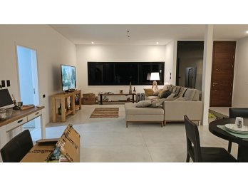 📢 EXCELENTE CASA QUINTA EN VENTA – PUERTO URQUIZA 🏡✨