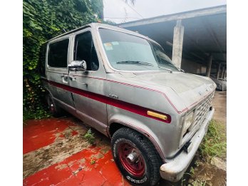 FORD ECONOLINE ! MOTOR NISSAN DIESEL!