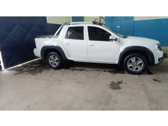 Vendo Renault Duster Oroch 2.0 Outsider Plus