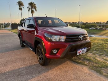 TOYOTA HILUX 4X4 LIMITED 2.8 AT. Recibo vehículos