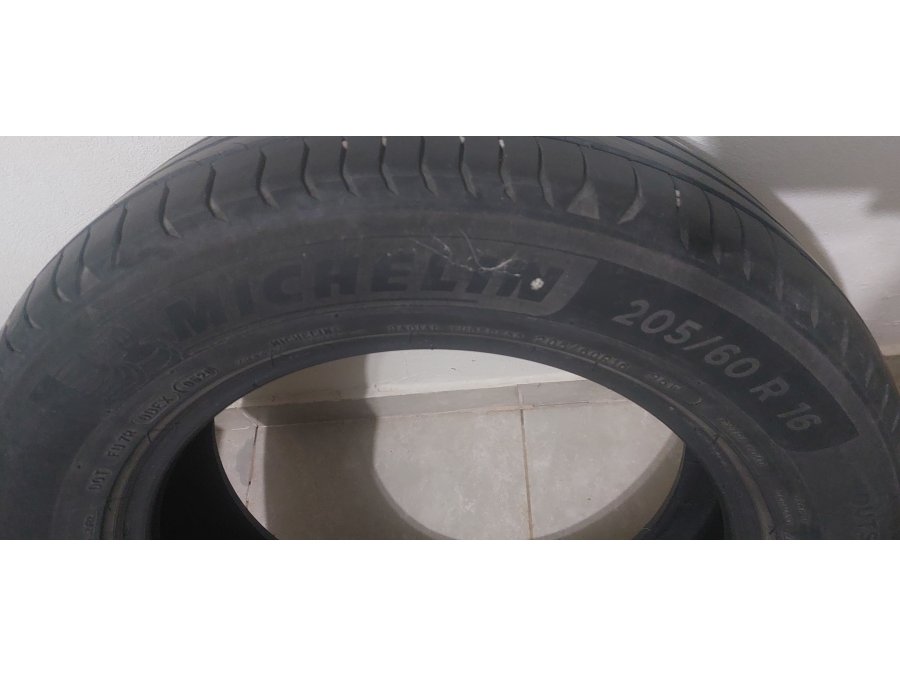 VENDO 4 CUBIERTAS MICHELIN PRIMACY 205-60.16