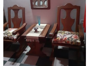 VENDO JUEGO DE SILLONES  DE ALGARROBO COMPLETO!!!