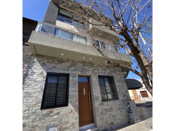 SE VENDE EXCLUSIVA PROPIEDAD ZONA PLAZA SAENZ PEÑA