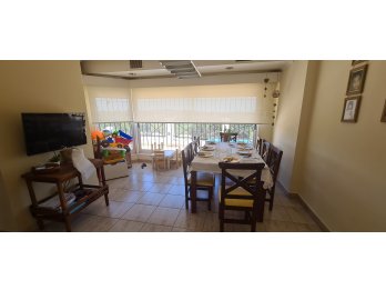 destacada VIVIENDA con frente al acceso al Tunel