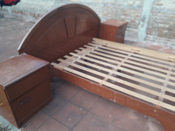 vendo cama 2 plazas y 2 mesas de luz
