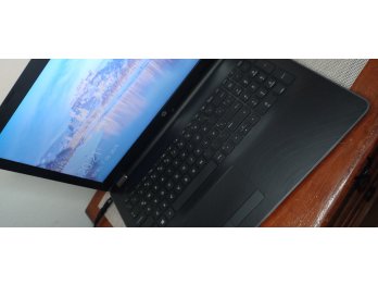 Vendo notebook hp  precio charlable
