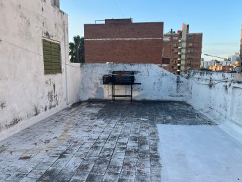 Imperdible Oportunidad Casa + Local en pleno Centro de Pna!
