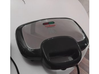 SANGUCHERA ELÉCTRICA MARCA LILIANA