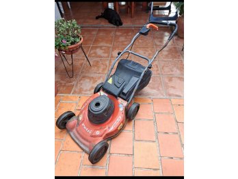 Vendo maquina de cortar pasto electrica