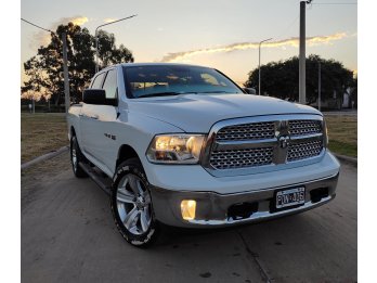 Dodge Ram 1500 Laramie - 77mil kms - 2015