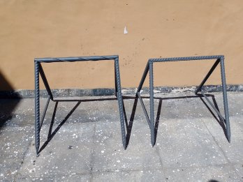 Vendo 2 caballetes