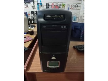 PC Quad Core Q8400 - RAM 4GB -320GB - W10 - MonItor 17p