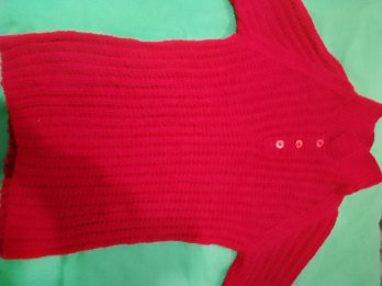 Vendo Pullover talle xl color Rojo nuevo sin uso a 12.0000