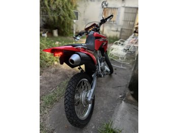 Solo vendo. Honda tornado 250cc.