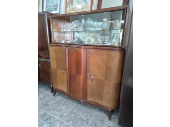 Vendo cristalero estilo francés.