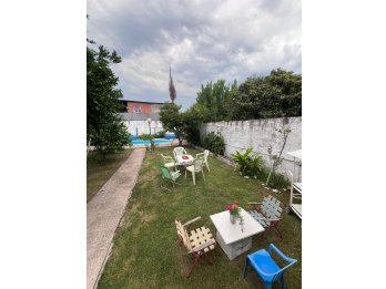 | VENDO AMPLIA CASA EN LA TOMA VIEJA | APTA CREDITO |