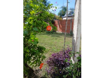 VENDO CASA HASENKAMP EXCELENTE UBICACION CENTRICA